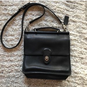 Black Vintage Coach Willis Bag